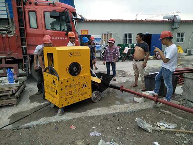 10月9日小型混凝土輸送泵廠家合作華夏基業(yè)建筑崇明縣城橋鎮(zhèn)住宅項(xiàng)目 10月9日小型混凝土輸送泵廠家合作華夏基業(yè)建筑崇明縣城橋鎮(zhèn)住宅項(xiàng)目