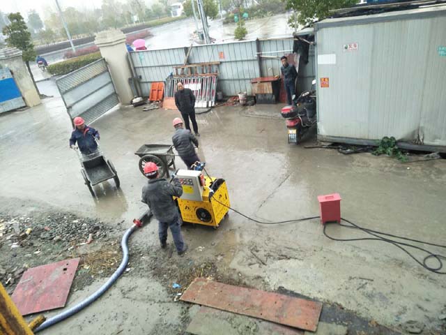 二次構造柱液壓泵