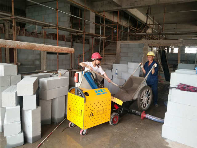 二次構造柱灌注泵